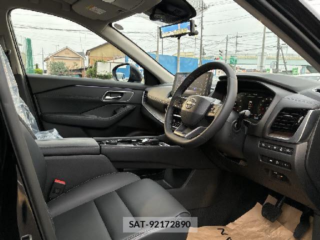 Nissan X-TRAIL 2026-02 8072530-7