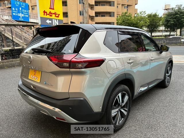 Nissan X-TRAIL 2022-07 8072546-1