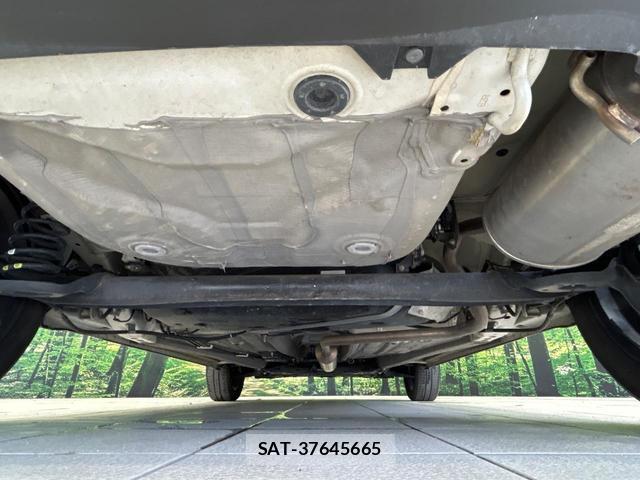 Suzuki X BEE 2018-07 8071128-18