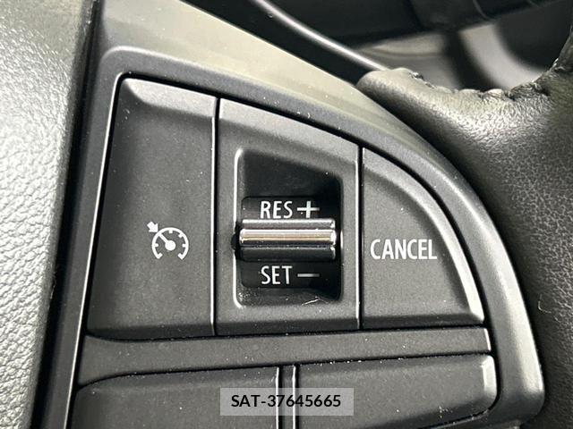 Suzuki X BEE 2018-07 8071128-5