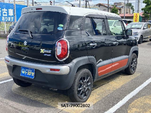 Suzuki X BEE 2019-06 8072532-3