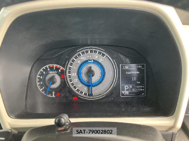 Suzuki X BEE 2019-06 8072532-9