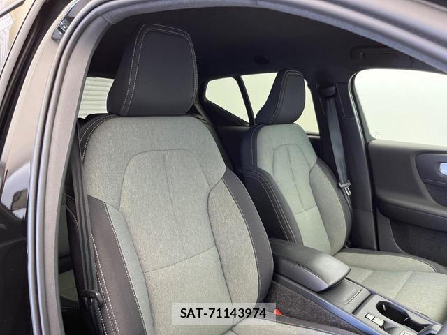 Volvo XC40 2023-09 8070907-11