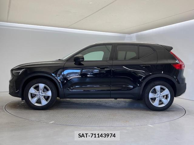 Volvo XC40 2023-09 8070907-17