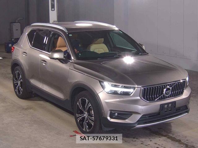 Volvo XC40 2021-07 8071008-0