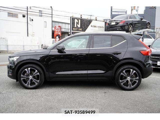 Volvo XC40 2021-05 8071912-5