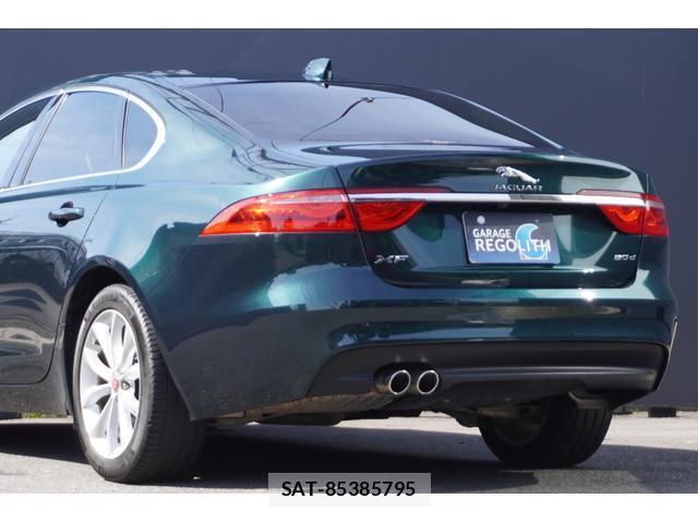 Jaguar XF 2017-02 8072549-11