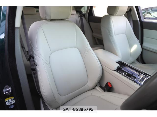 Jaguar XF 2017-02 8072549-17