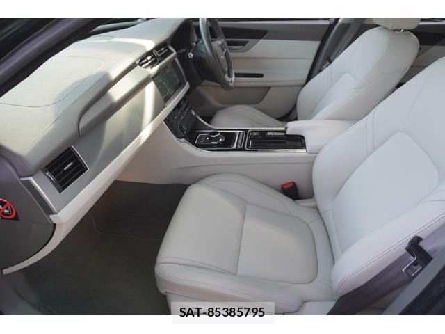 Jaguar XF 2017-02 8072549-18
