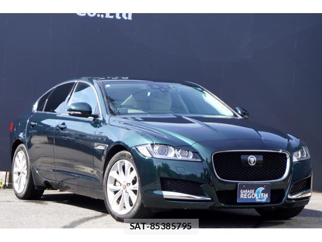 Jaguar XF 2017-02 8072549-4