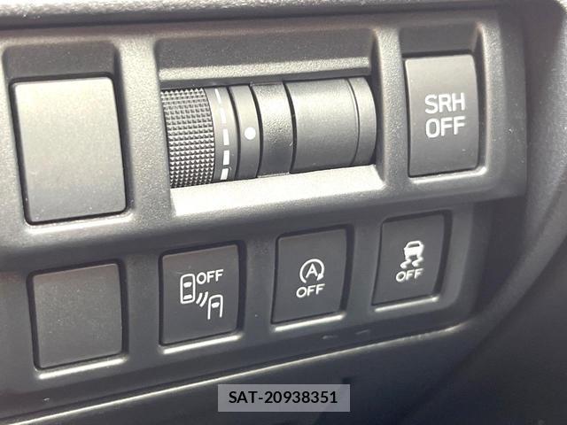 Subaru XV 2017-09 8071621-6