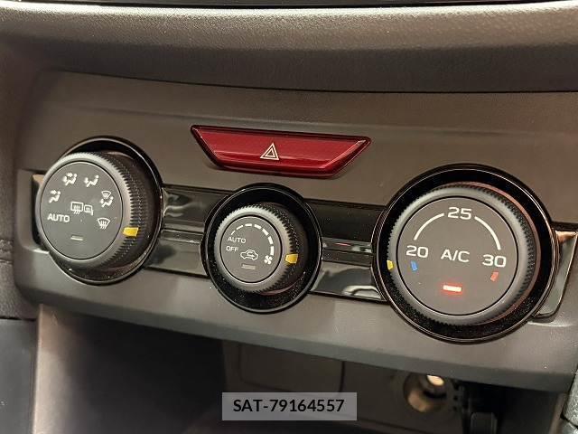 Subaru XV 2017-09 8072364-11