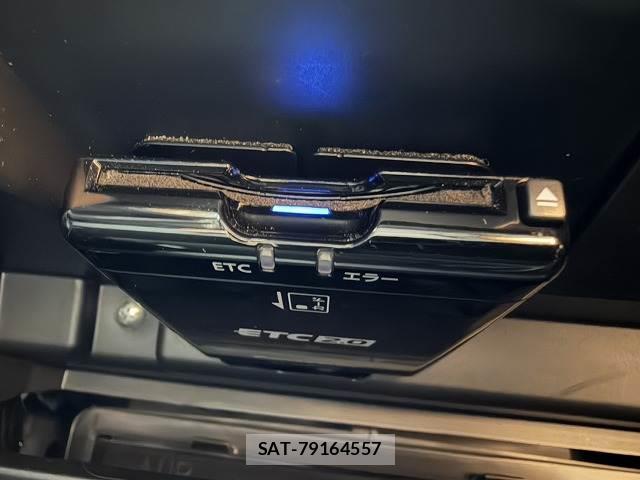 Subaru XV 2017-09 8072364-15