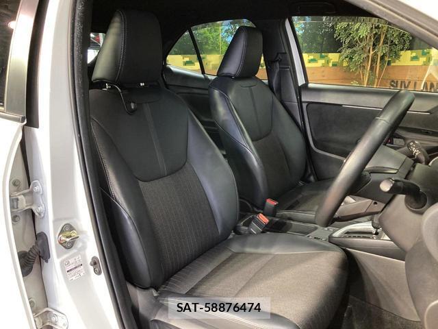 Toyota YARIS CROSS 2023-08 8071049-7