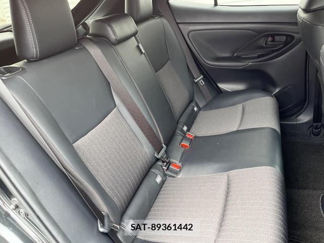 Toyota YARIS CROSS 2022-09 8071238-10