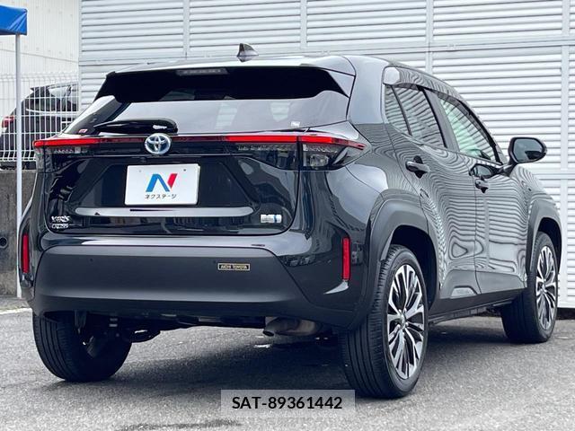Toyota YARIS CROSS 2022-09 8071238-17