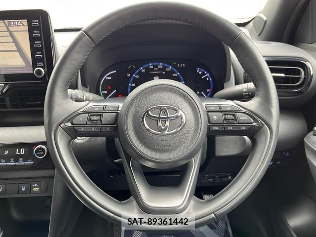 Toyota YARIS CROSS 2022-09 8071238-8