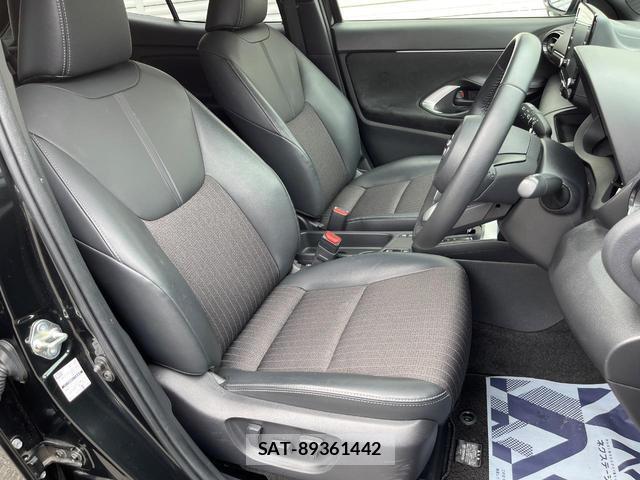 Toyota YARIS CROSS 2022-09 8071238-9