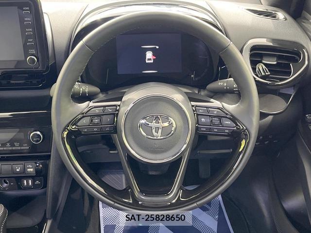 Toyota YARIS CROSS 2023-09 8071488-10