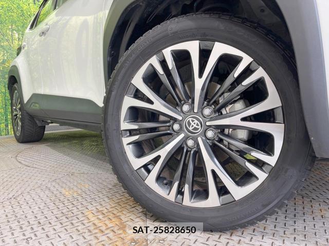 Toyota YARIS CROSS 2023-09 8071488-12