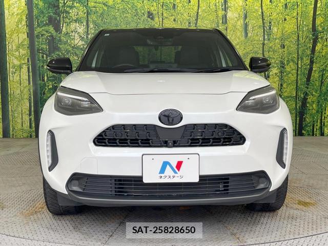 Toyota YARIS CROSS 2023-09 8071488-13