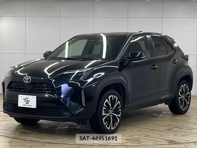 Toyota YARIS CROSS 2025-04 8071544-13
