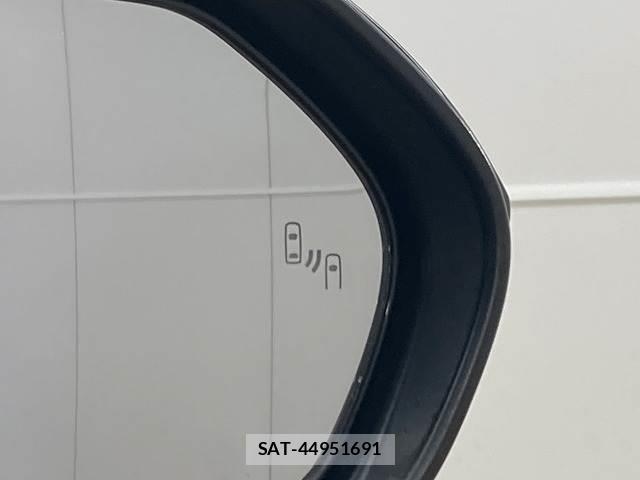 Toyota YARIS CROSS 2025-04 8071544-7
