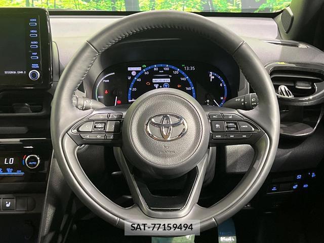 Toyota YARIS CROSS 2022-11 8072036-10