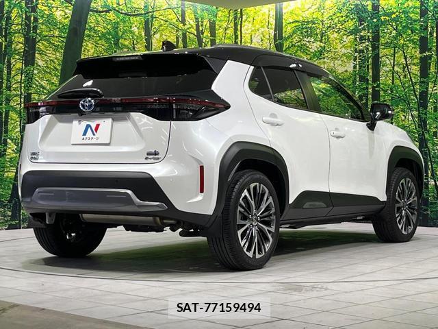 Toyota YARIS CROSS 2022-11 8072036-16