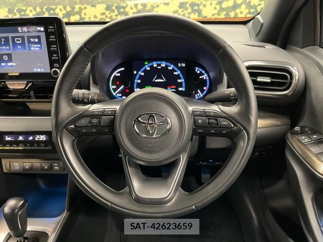 Toyota YARIS CROSS 2022-08 8072236-10