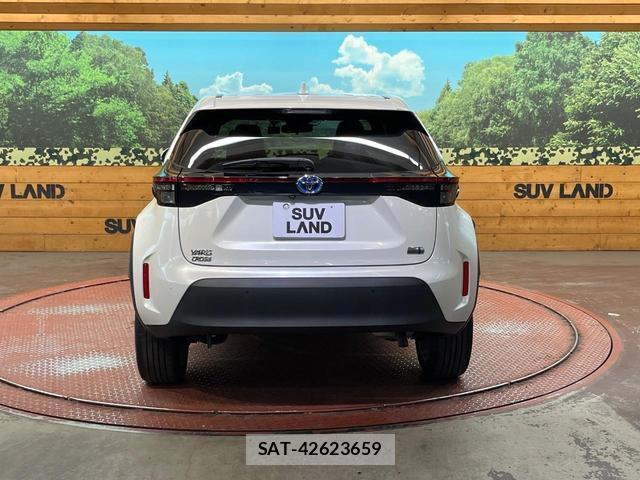 Toyota YARIS CROSS 2022-08 8072236-14
