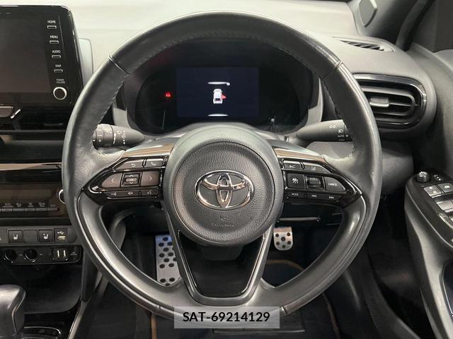 Toyota YARIS CROSS 2023-07 8072241-10