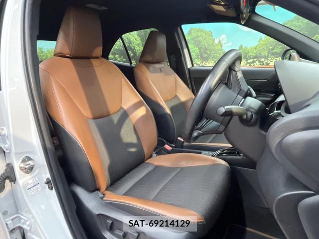 Toyota YARIS CROSS 2023-07 8072241-7