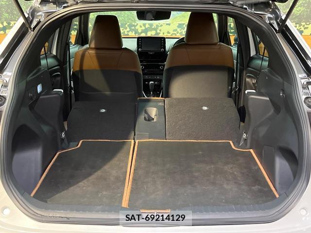 Toyota YARIS CROSS 2023-07 8072241-9