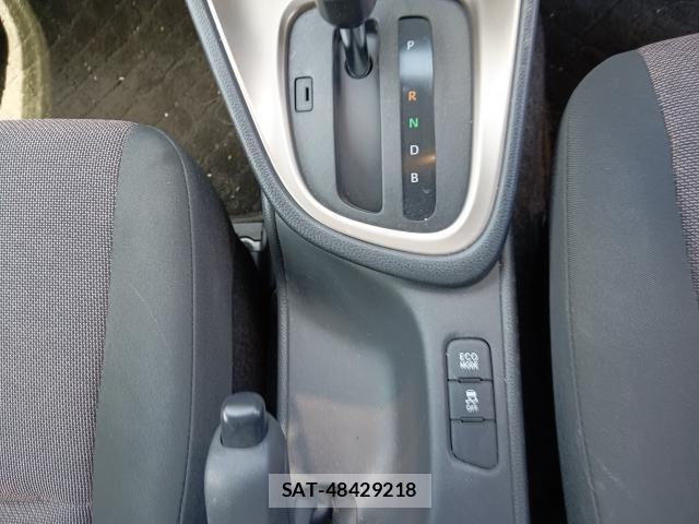 Toyota YARIS 2024-09 8070951-16