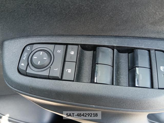 Toyota YARIS 2024-09 8070951-17