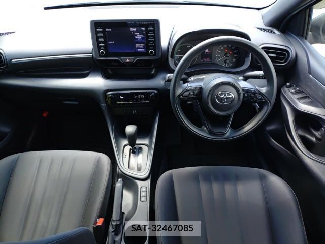 Toyota YARIS 2021-07 8072565-2