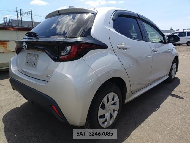 Toyota YARIS 2021-07 8072565-4