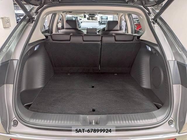 Honda ZR-V 2023-09 8071037-12