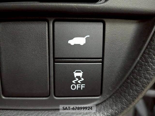 Honda ZR-V 2023-09 8071037-6