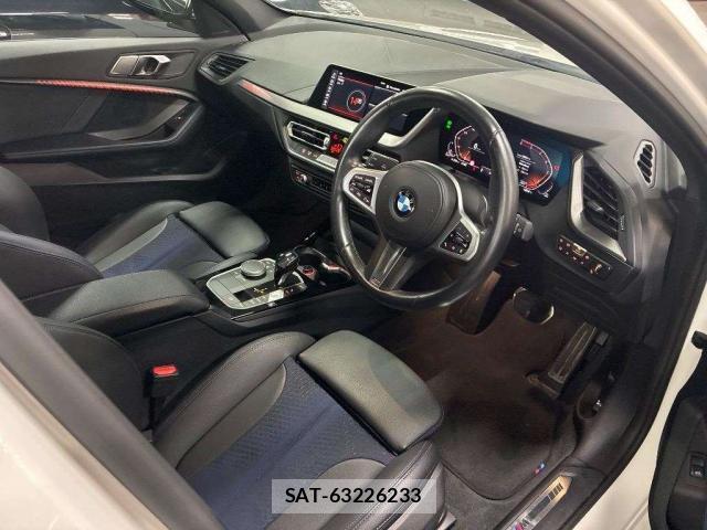 Bmw 1 SERIES 2021-08 8219056-5