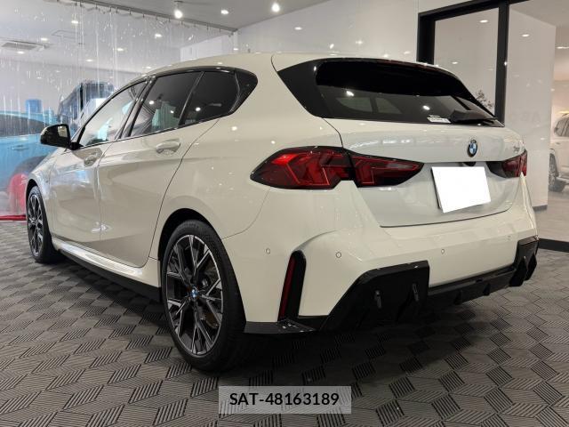 Bmw 1 SERIES 2024-10 8221067-16