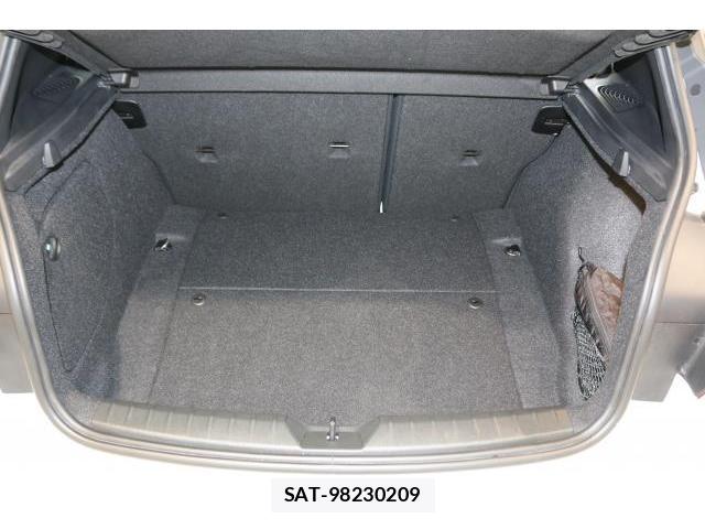 Bmw 1 SERIES 2018-02 8223331-17