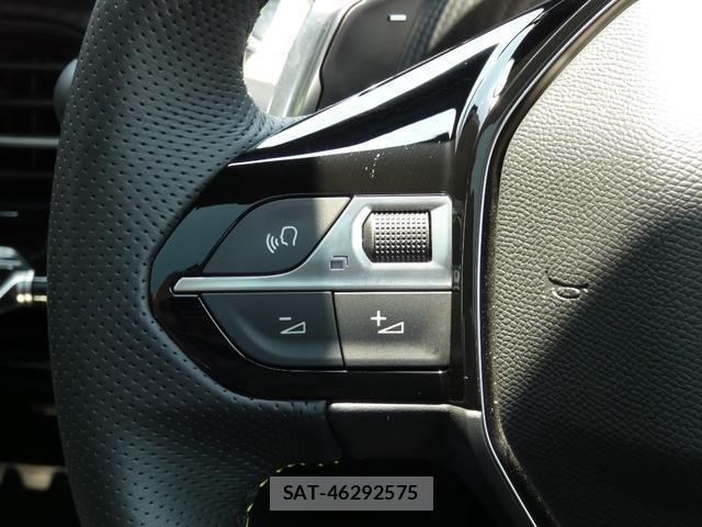 Peugeot 208 2023-09 8216794-5