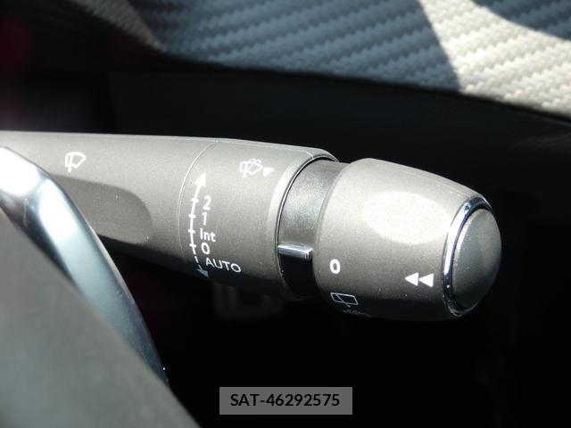 Peugeot 208 2023-09 8216794-9