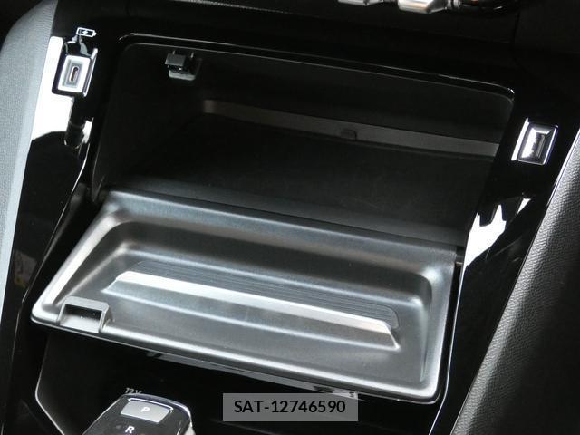 Peugeot 208 2021-12 8216800-17