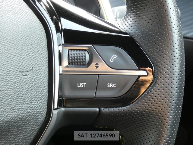 Peugeot 208 2021-12 8216800-6