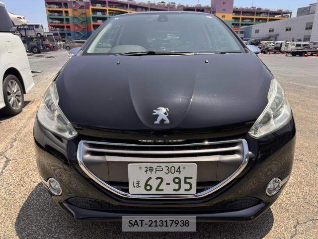 Peugeot 208 2013-10 8221080-12
