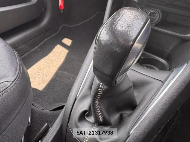 Peugeot 208 2013-10 8221080-6