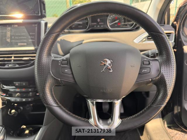 Peugeot 208 2013-10 8221080-8